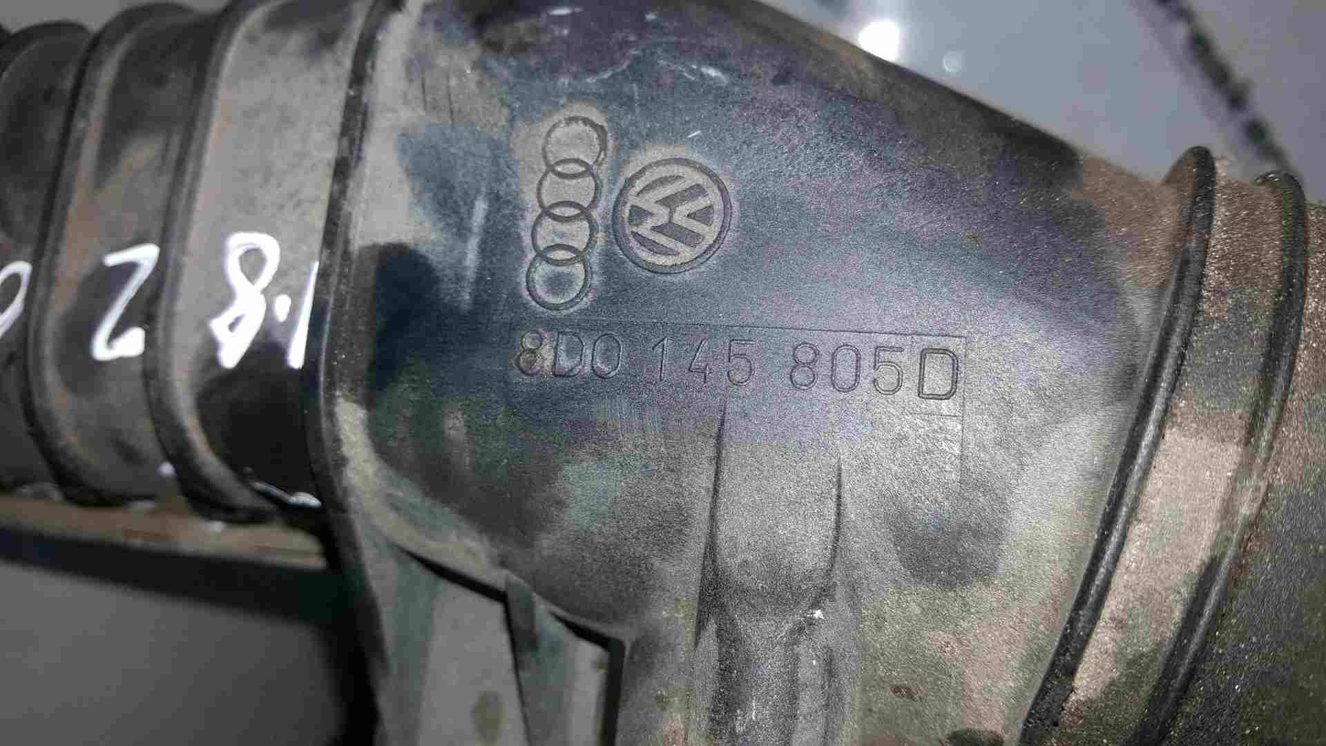 TUBOS DE INTERCOOLER - TUBO INTERCOOLER VAG A4 AWX AVF 3B0145828G