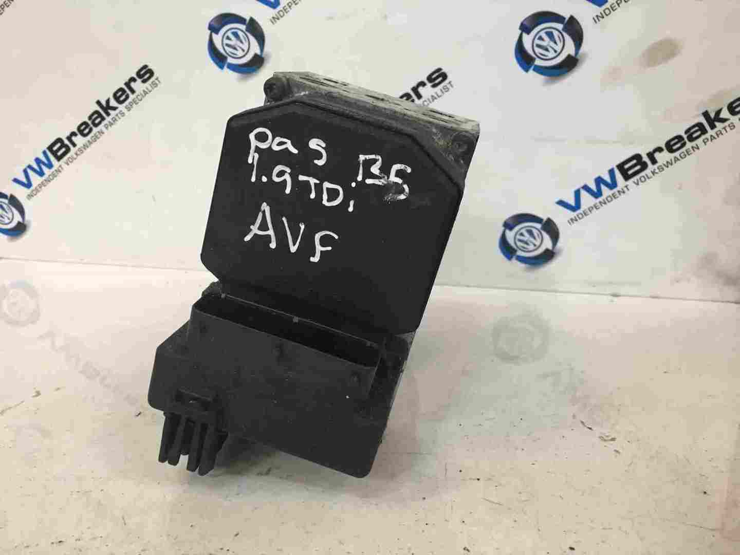 Volkswagen Passat B5.5 2001-2005 ABS Pump Unit 0273004573 3B0614111HL