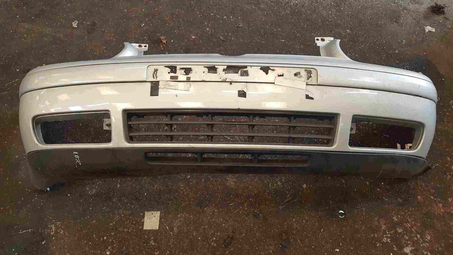 Volkswagen Passat B5.5 2001-2005 Front Bumper Silver LB7Z