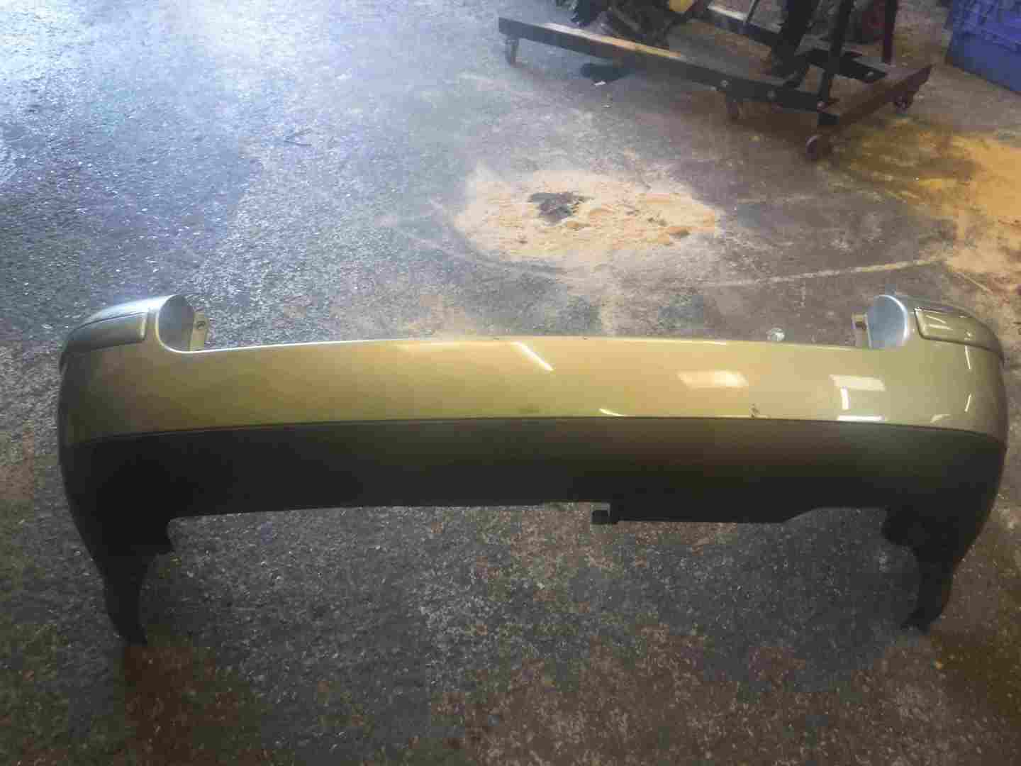 Volkswagen Passat B5.5 Estate 2001-2005 Rear Bumper Green LA6W