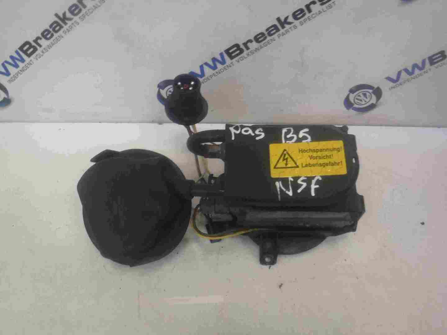 Volkswagen Passat B6 1996-2000 Passenger NSF Front Seat Belt