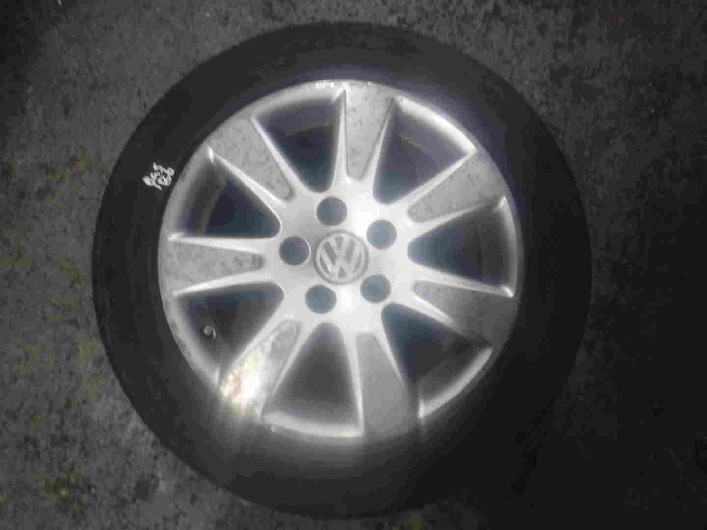 Volkswagen Passat B6 2005-2010 Catalunya Alloy Wheel + Tyre 215 55 16 5mm Tread