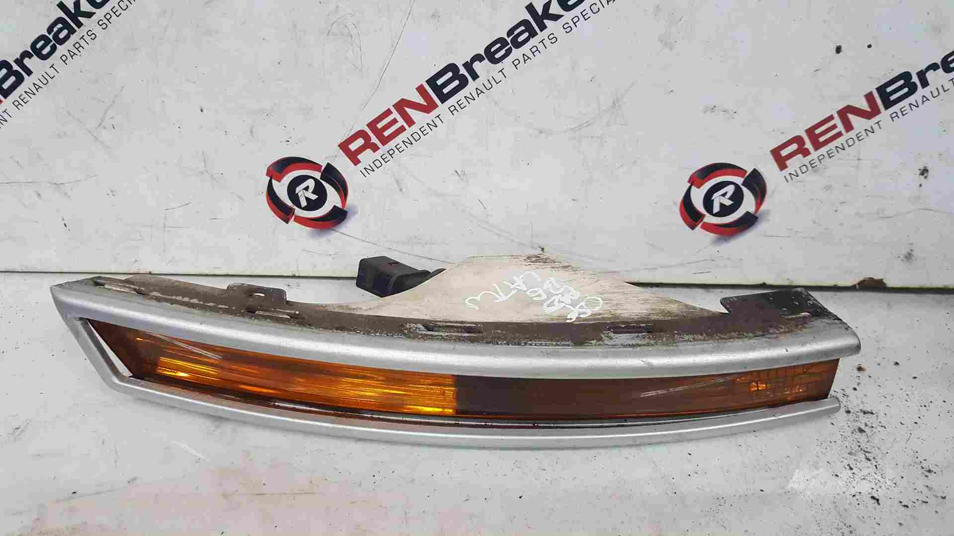 Volkswagen Passat B6 2005-2010 Driver OSF Front Bumper Indicator Signal Light