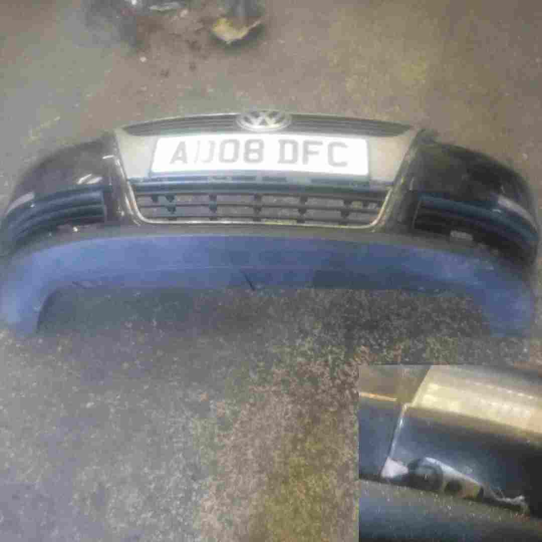 Volkswagen Passat B6 2005-2010 Front Bumper Black LC9X