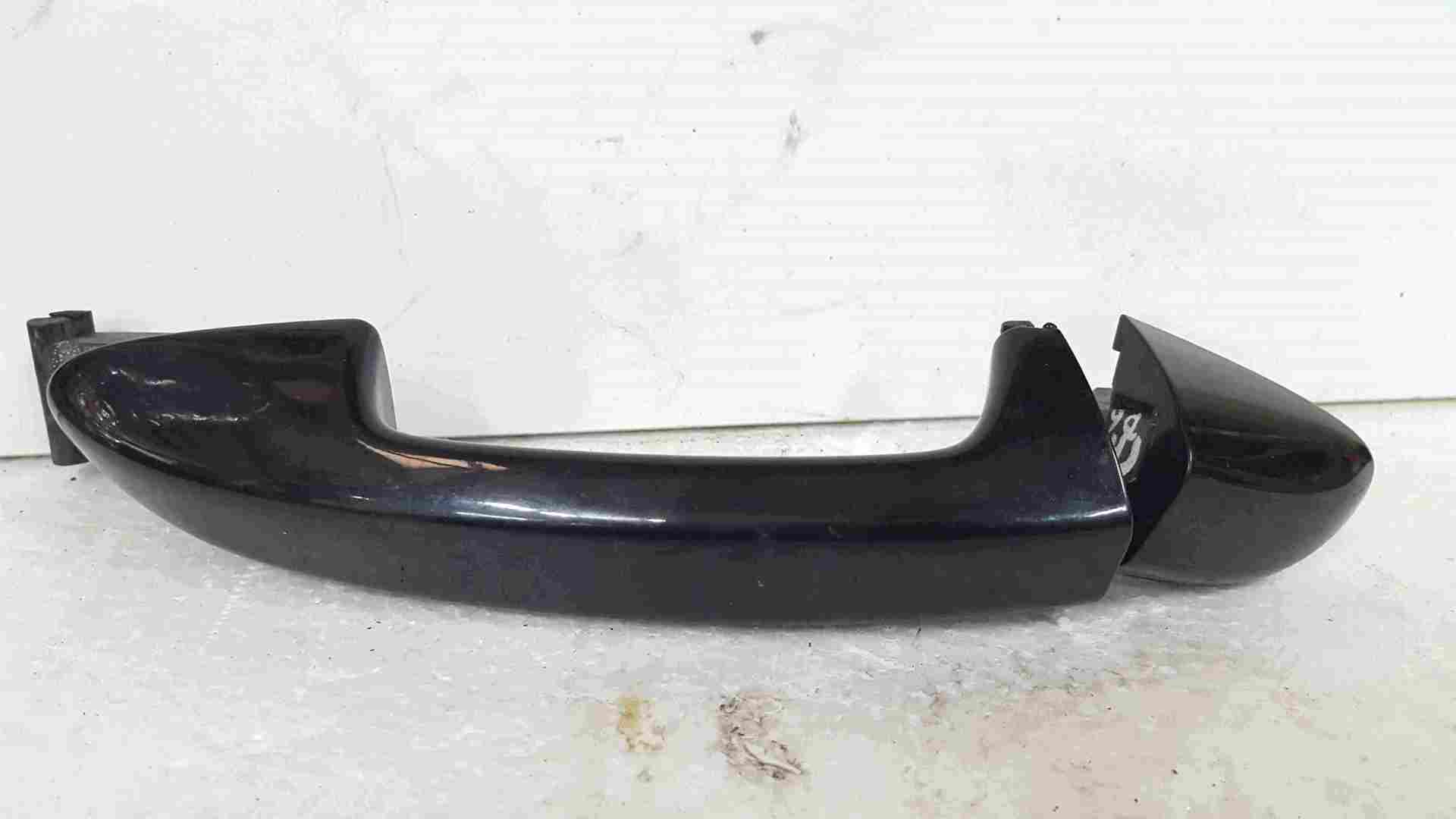 Volkswagen Passat B6 2005-2010 Passenger NSF Front Door Handle Black LC9X