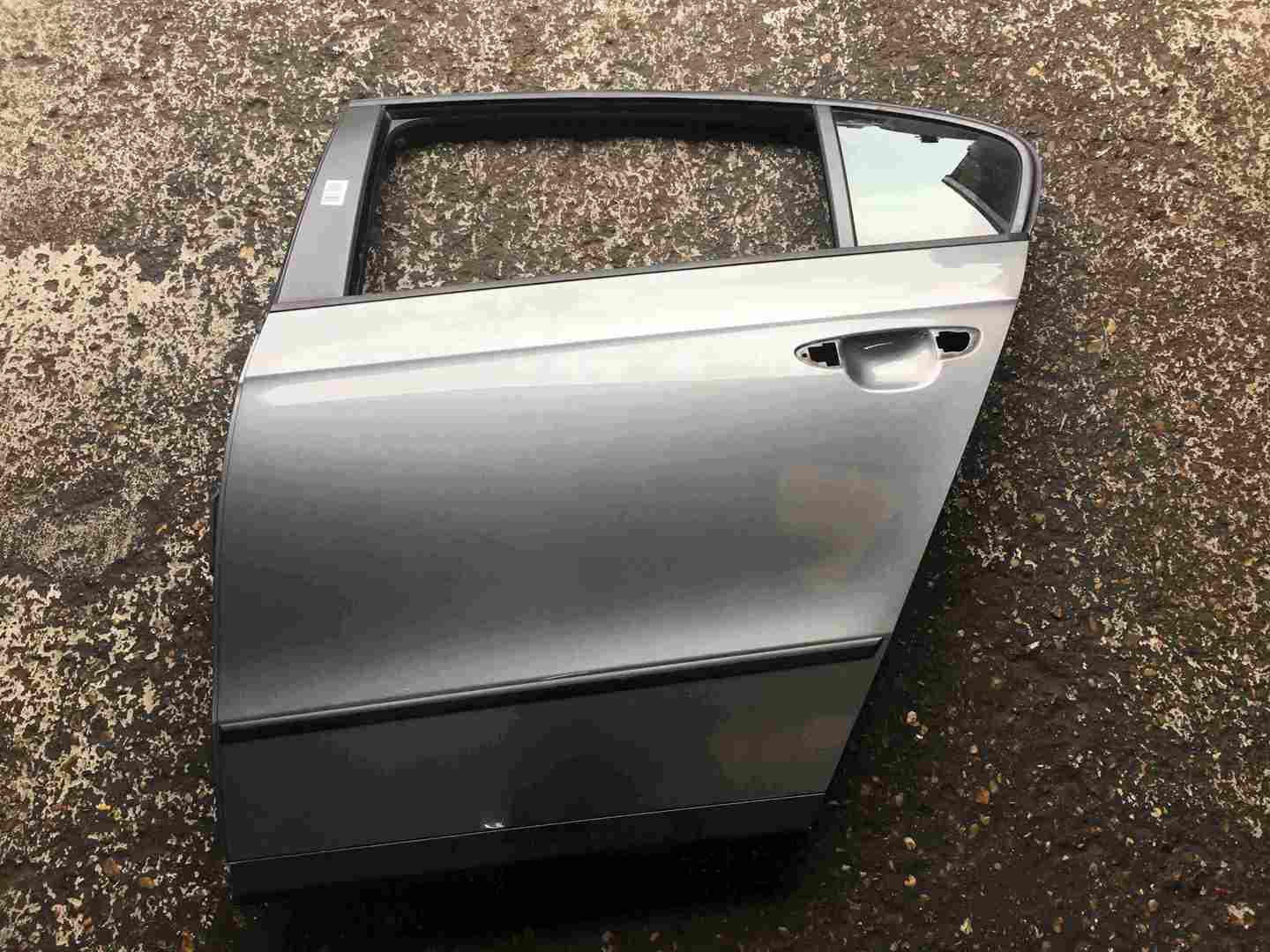 Volkswagen Passat B6 2005-2010 Passenger NSR Rear Door Grey LA7T