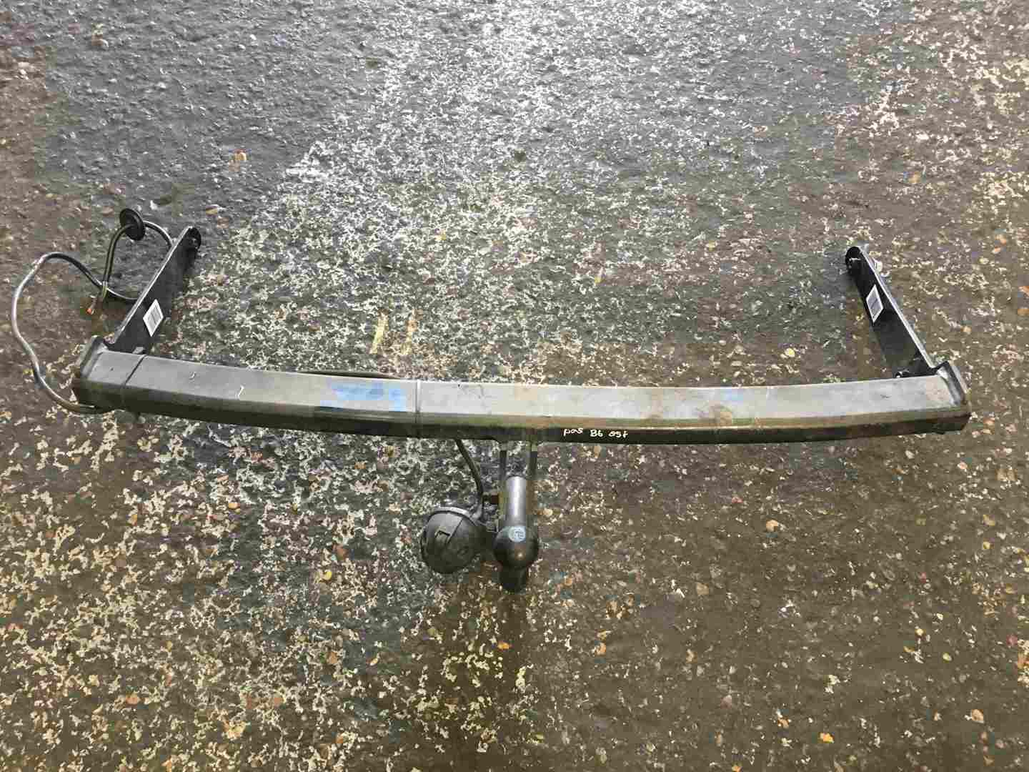 Volkswagen Passat B6 2005-2010 Rear Tow Bar Complete
