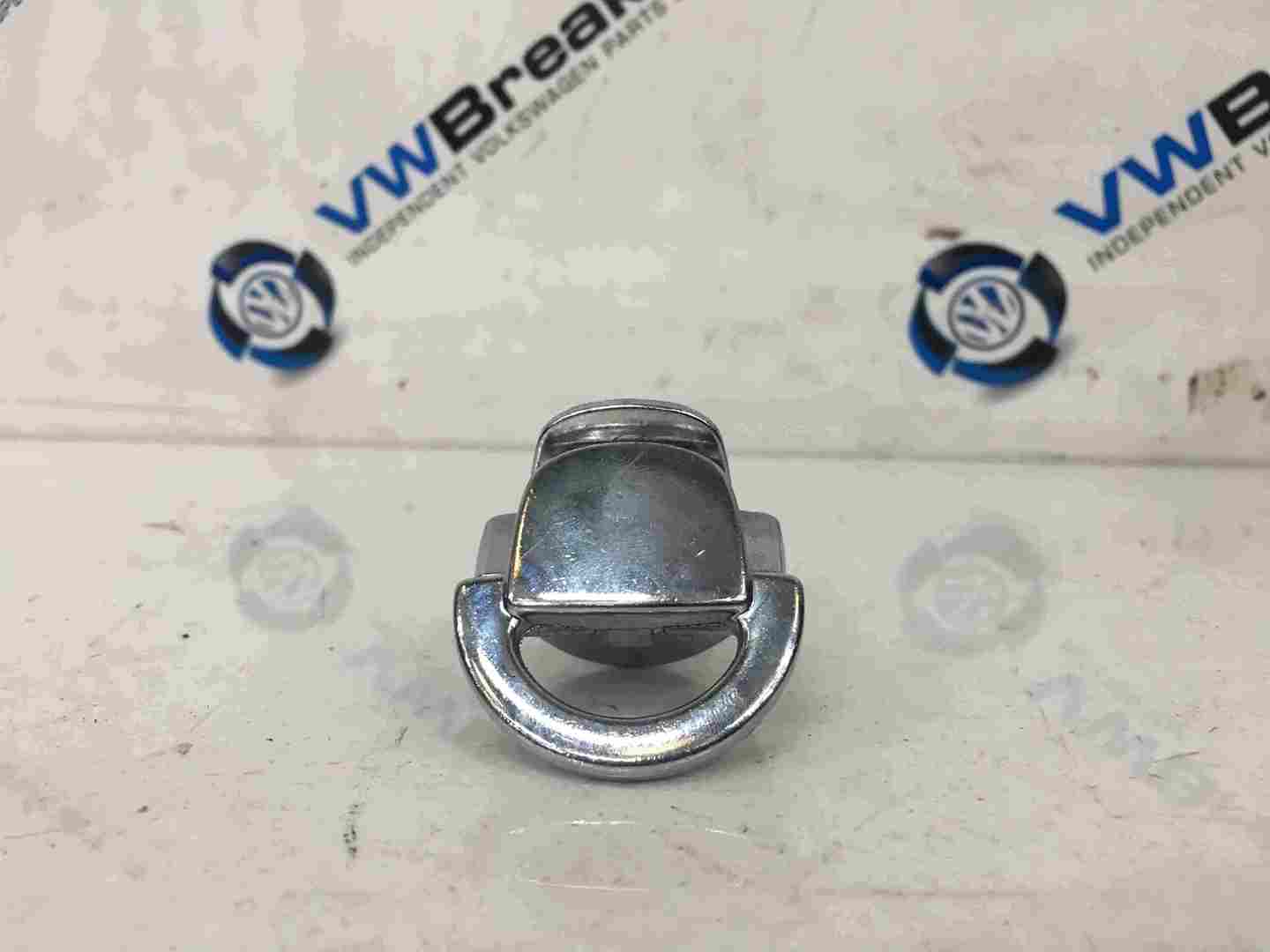 Volkswagen Passat B6 2005-2010 Tailgate Boot Tie Down Hook Eye 3C9867160