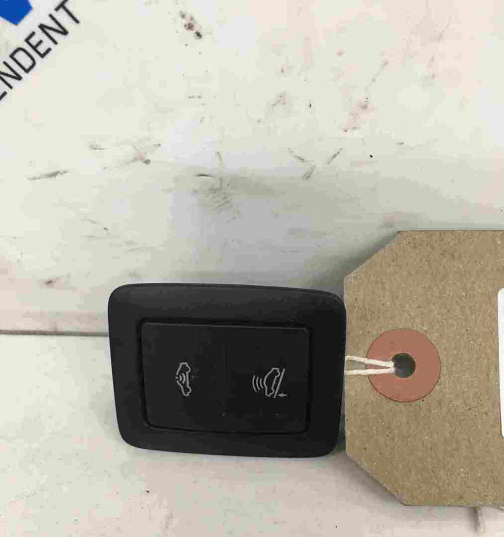Volkswagen Passat B6 2005-2010 Towaway Antitheft Protection Switch Button