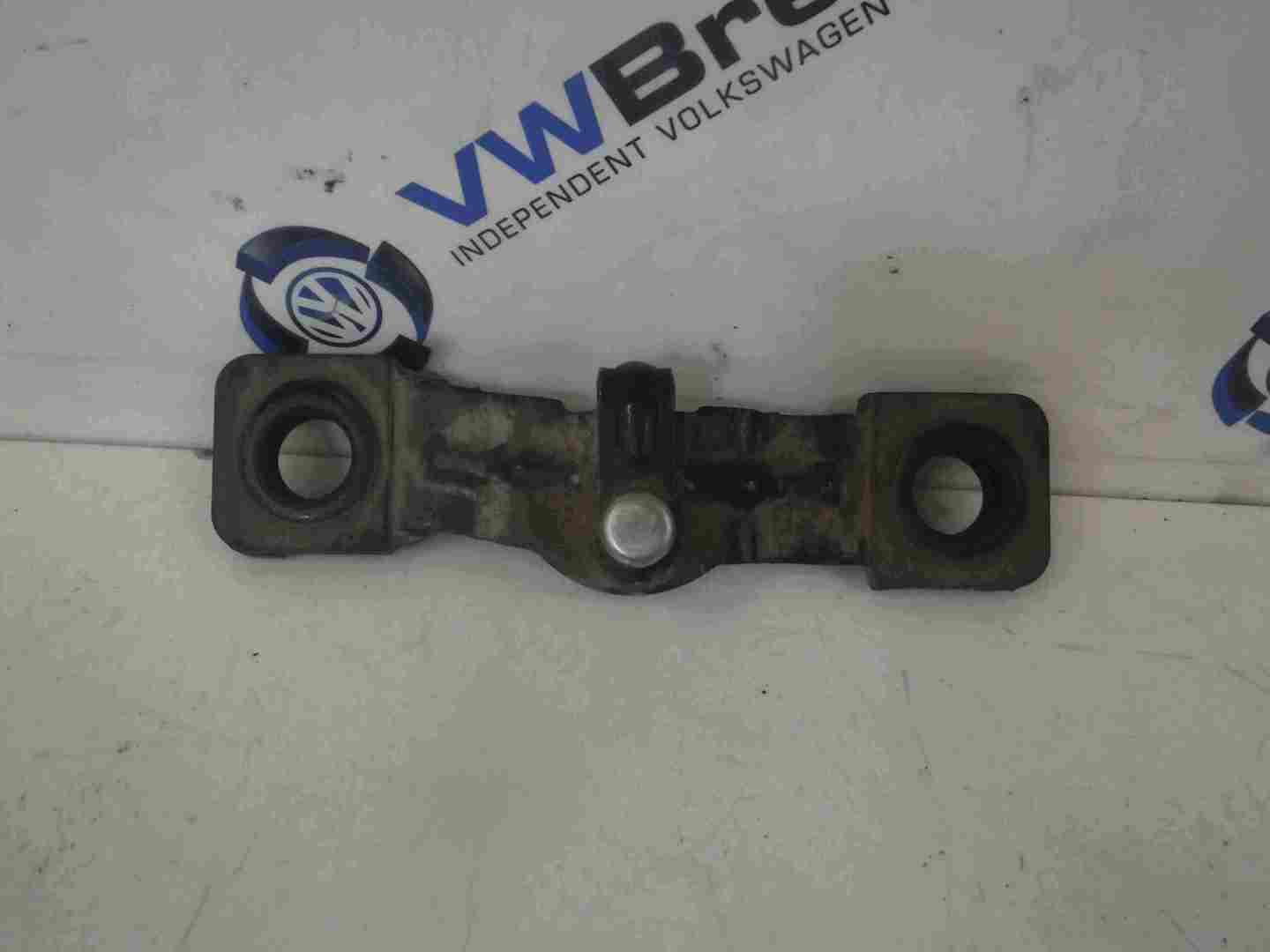 Volkswagen Passat B6 Estate 2005-2010 Rear Boot Tailgate Striker Plate 3C9827507