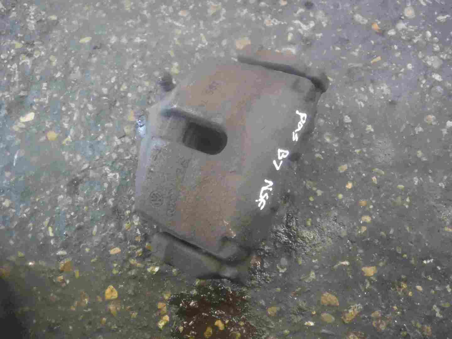 Volkswagen Passat B7 2010-2015 1.9 2.0 1.6 Passenger NSF Front Brake Caliper