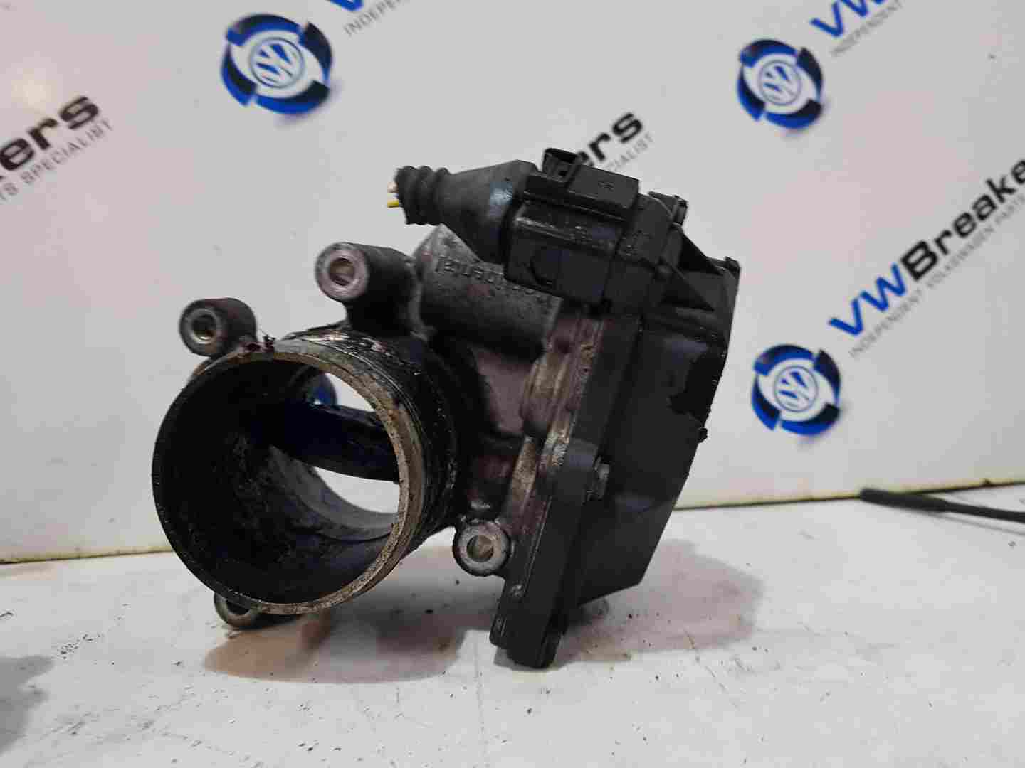 Volkswagen Passat B7 2010-2015 2.0 TDI Throttle Body 03L128063k