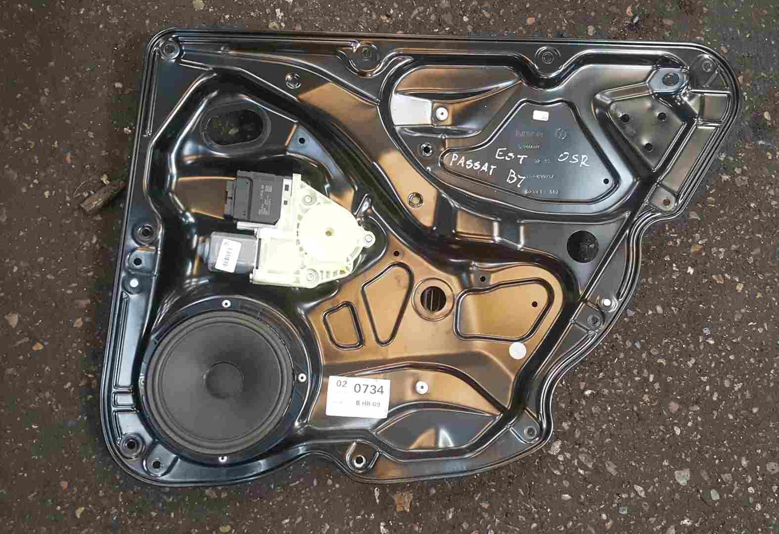 Volkswagen Passat B7 Est 2010-2015 Drivers OSR Rear Window Motor Regulator