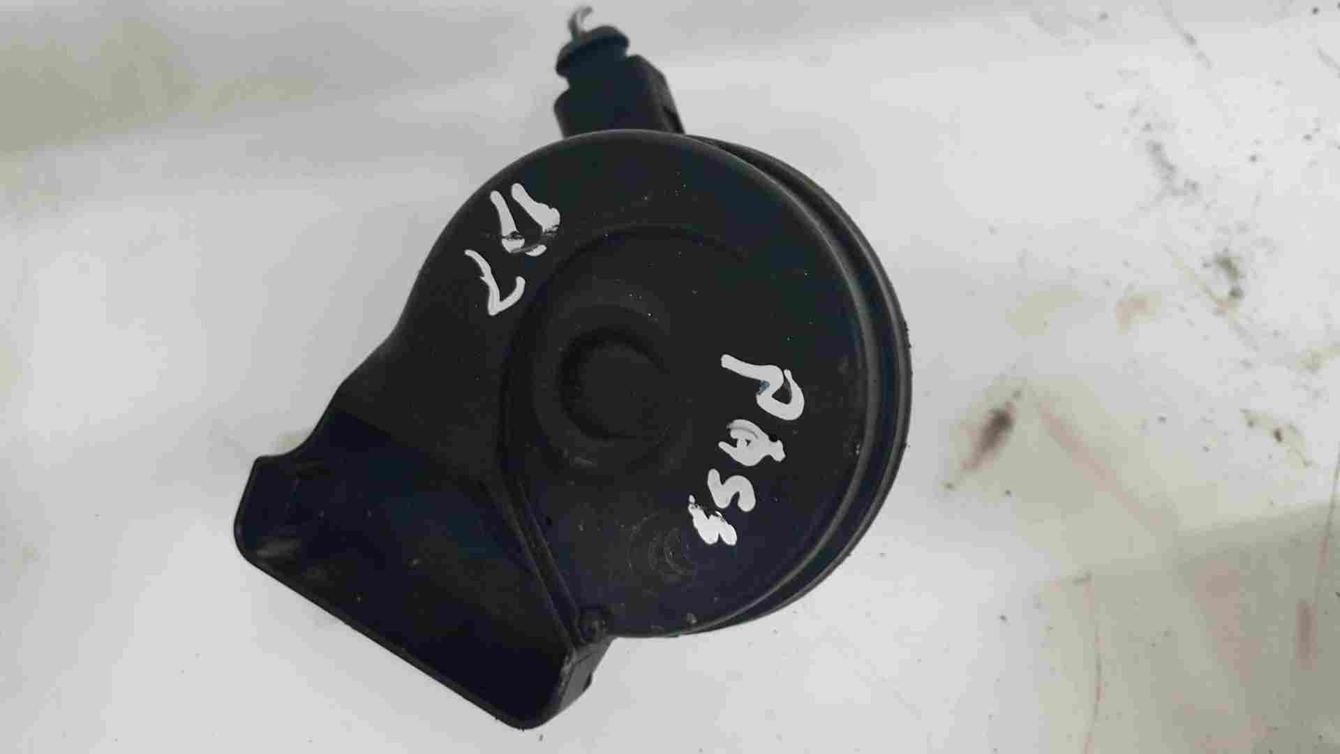 Volkswagen Passat B7 2010-2015 Horn Beep 7N0951223A