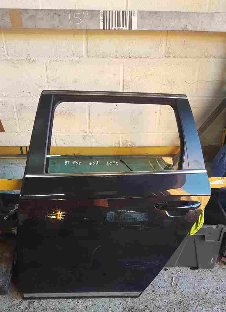 Volkswagen Passat B7 2010-2015 Passenger NSR Rear Door Black Lc9x