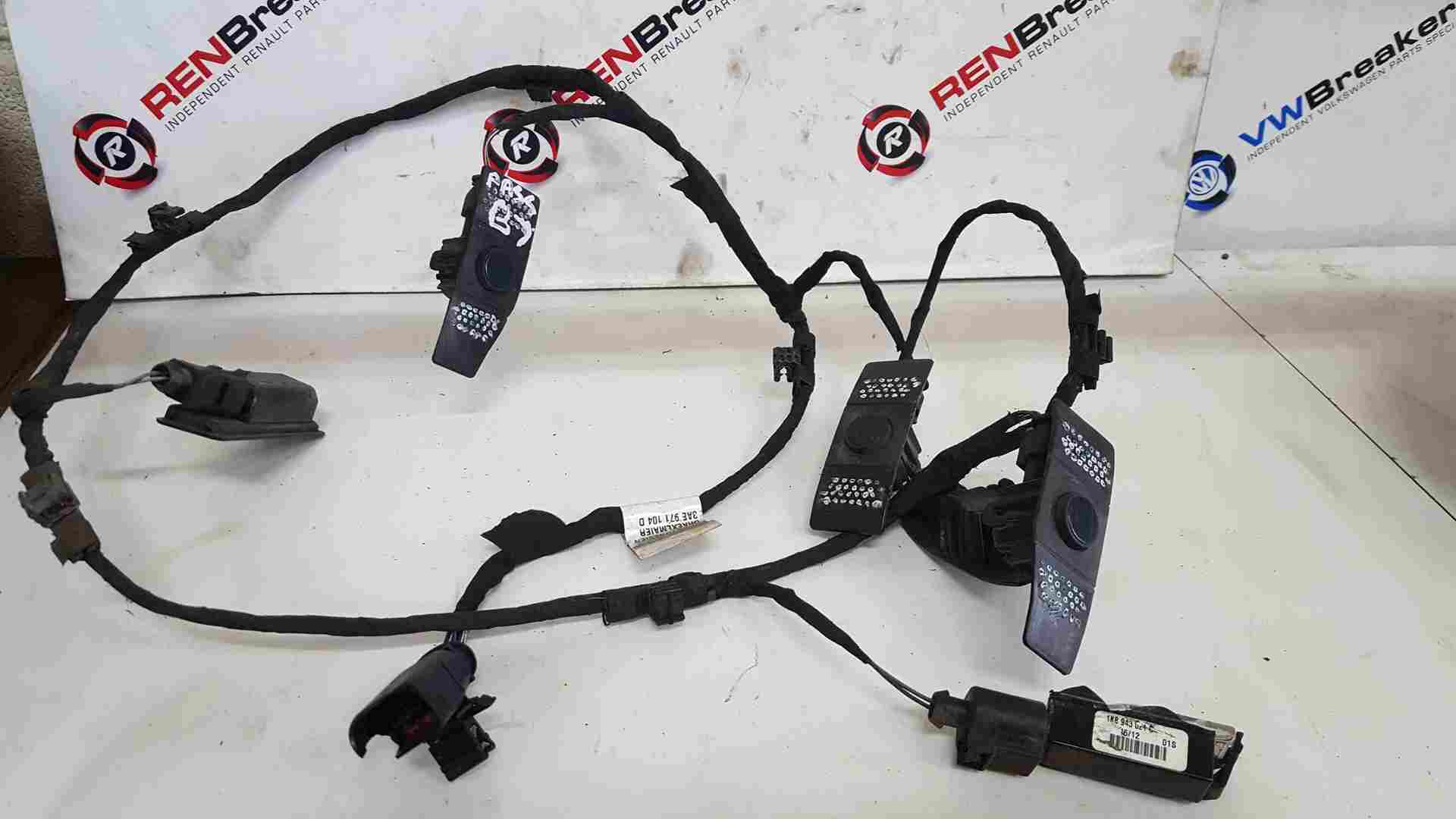 Volkswagen Passat B7 2010-2015 Rear Bumper Parking AID Sensors X4 3AE971104D