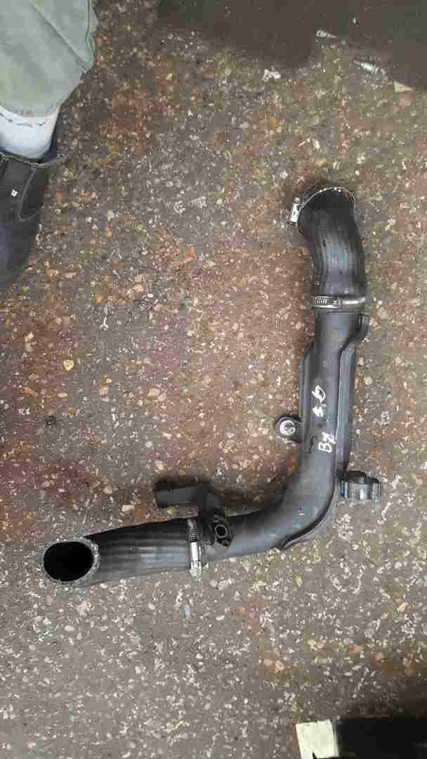 Volkswagen Passat B7 2010-2016 1.6 TDi Throttle Body Intercooler Pipe