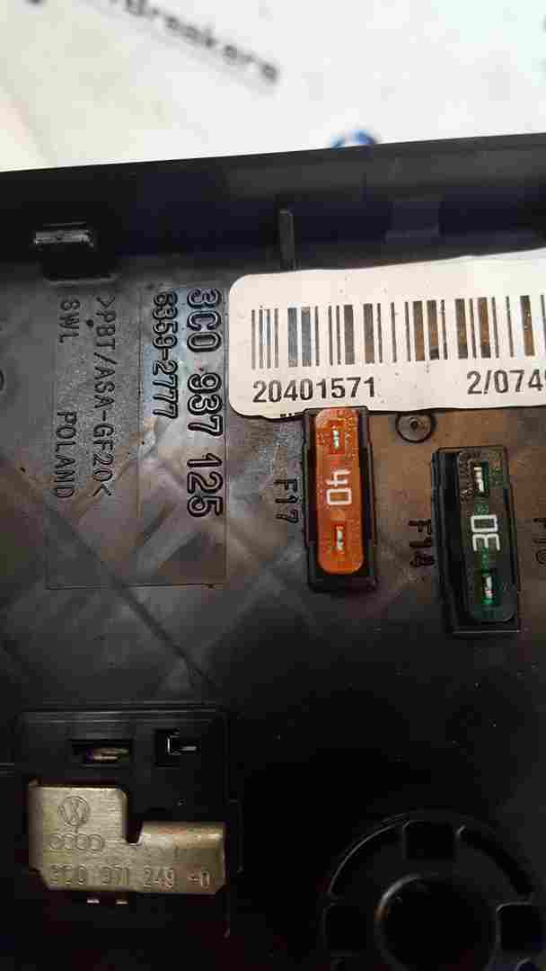 Volkswagen Passat B7 Engine Fuse Box 20102015 Fuse 3C0937125 3c0971249