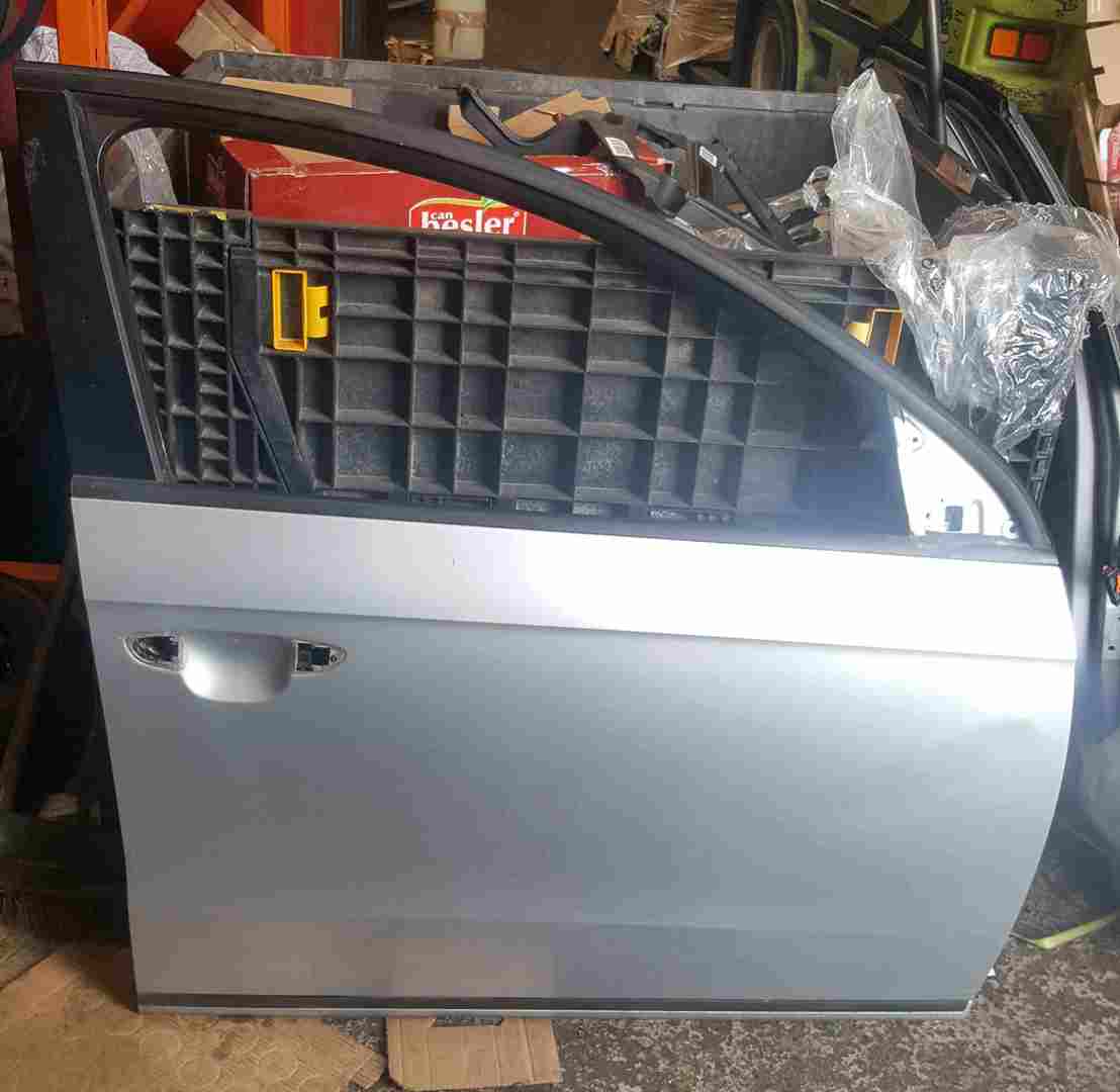 Volkswagen Passat B7 Estate 2010-2015 Drivers OSF Front Door Silver LA7W