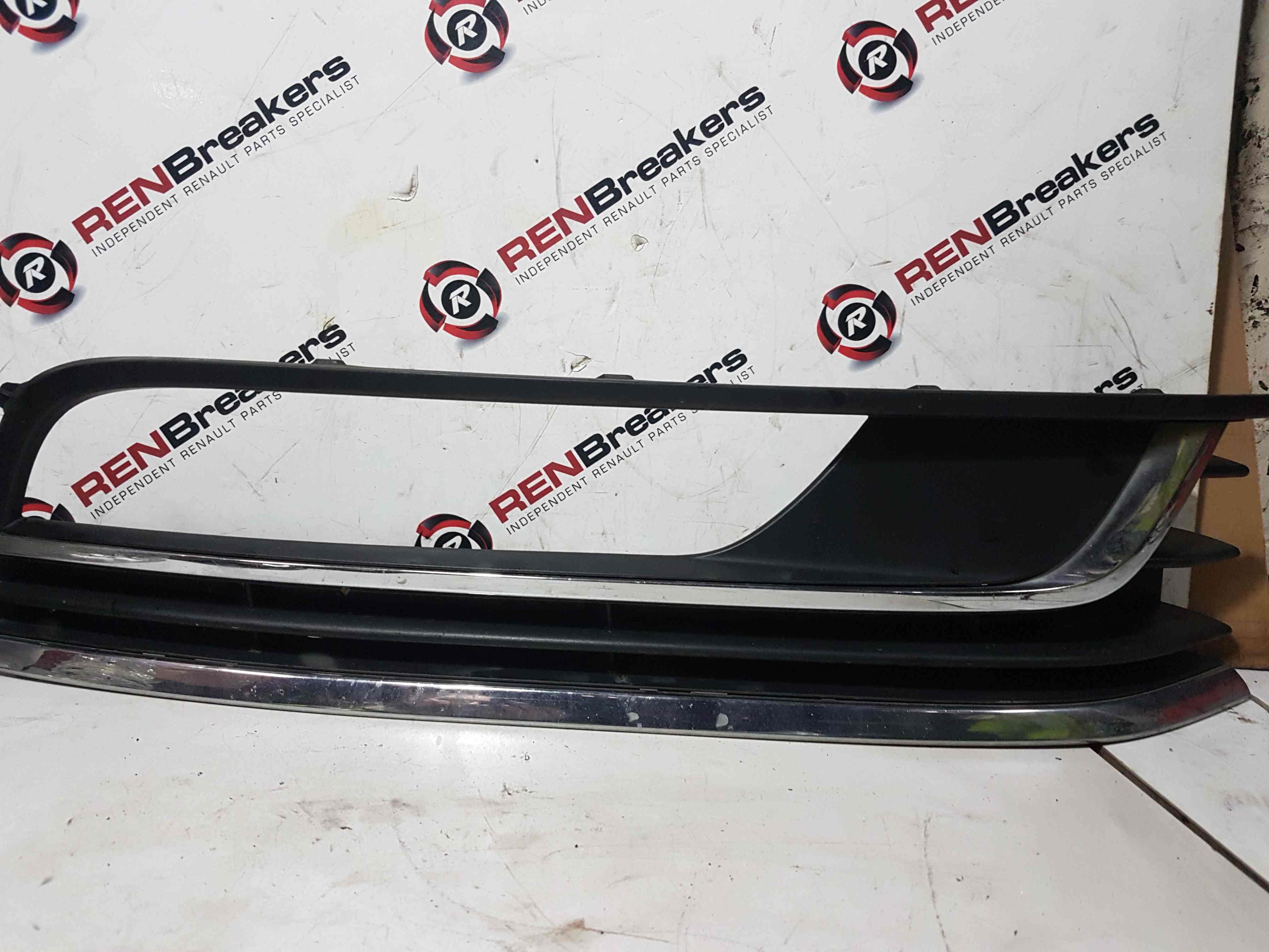 Volkswagen Passat B7 saloon 2010-2015 Passenger NSF Front Bumper Grill FOG 