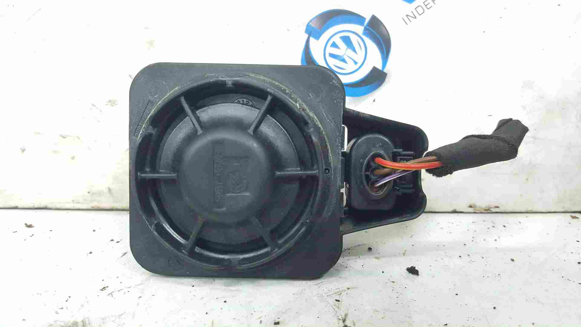 Volkswagen Passat B8 2015-2022 Alarm Siren Horn Control Module 5Q0951605