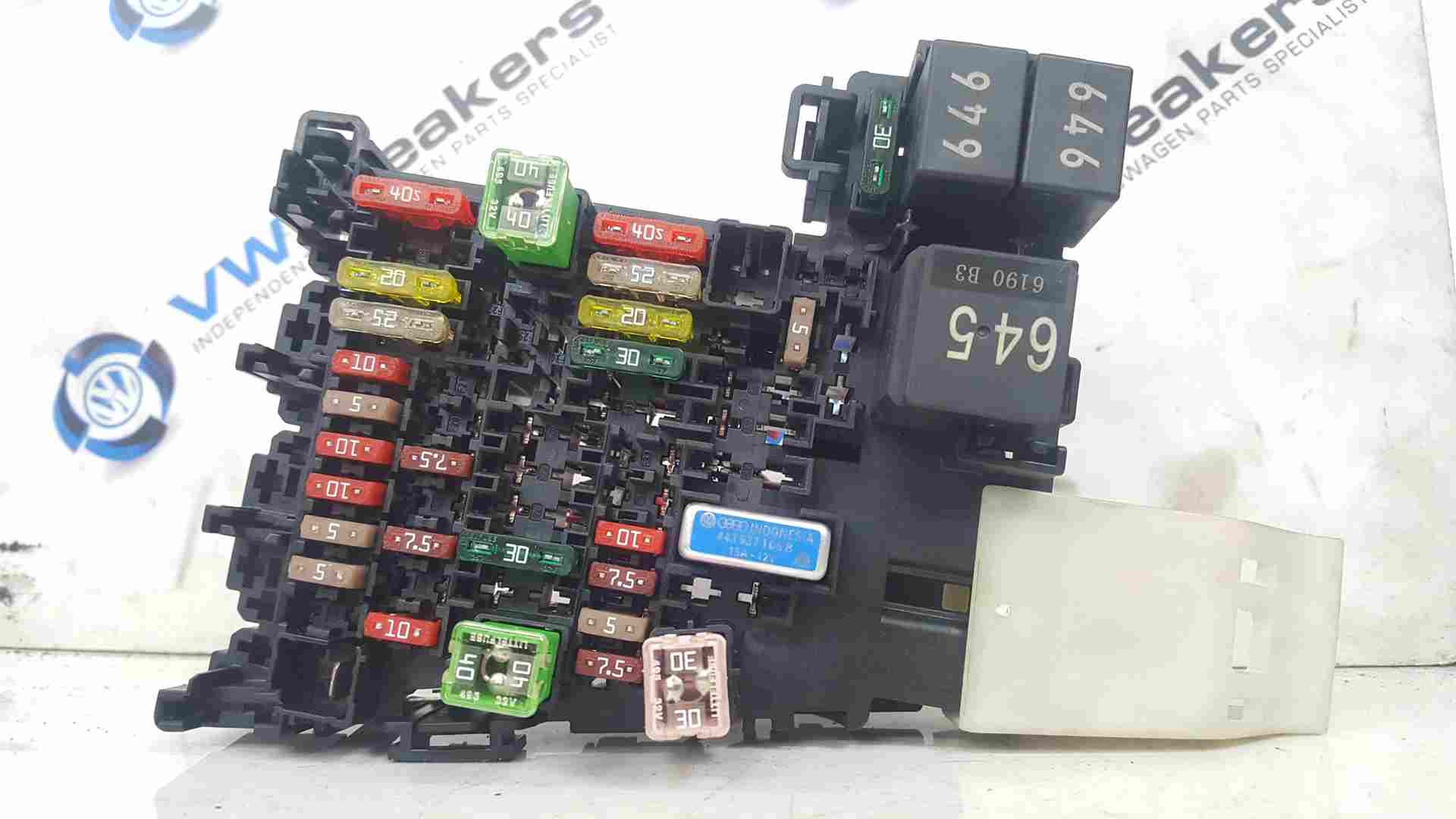 Volkswagen Passat B8 2015-2022 Fuse Board BOX 2.0 TDI Crlb 5Q0937615c