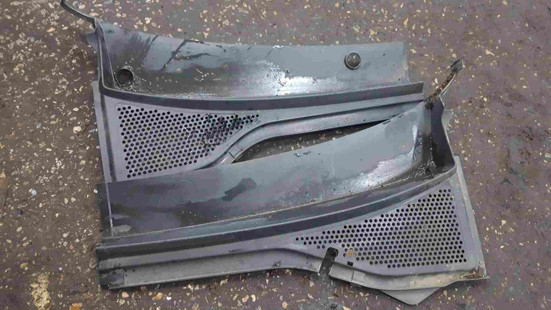 Volkswagen Passat B8 2015-2022 Windscreen Scuttle Panel Plastic Both Sides