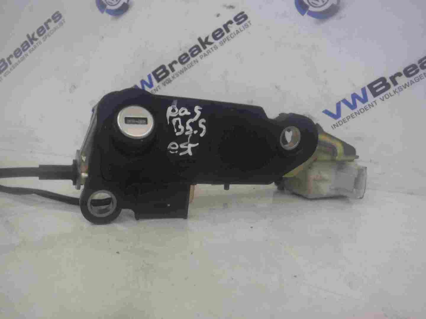 Volkswagen Passat Estate B5.5 20012005 Tailgate Boot Switch Lock