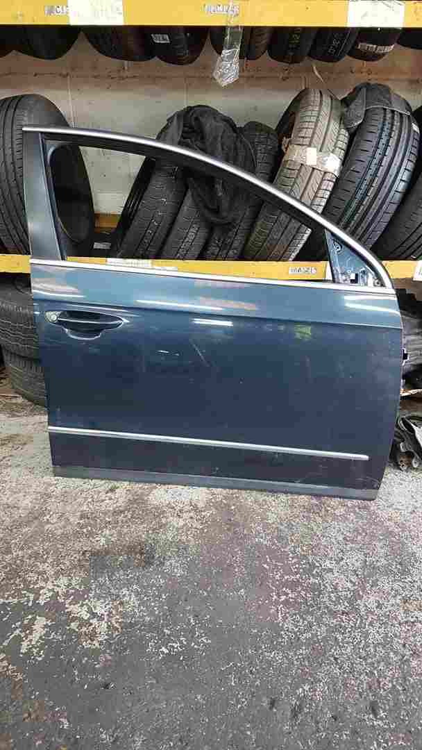 Volkswagen Passat Estate B6 2005-2010 Drivers OSF Front Door Graphite Blue Lc5f