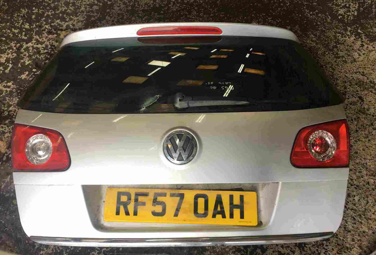 Volkswagen Passat Estate B6 2005-2010 Rear Tailgate Boot Silver LA7W