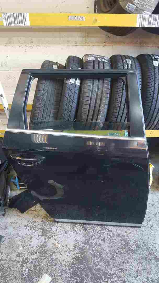 Volkswagen Passat Estate B7 2010-2015 Drivers OSR Rear Door Black Lc9x