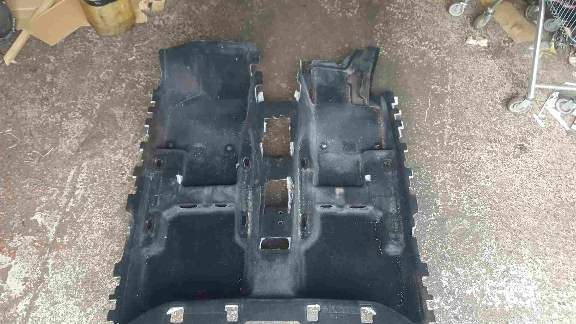 Volkswagen Passat Estate B7 2010-2015 Full Interior Carpet 3Ac863368b