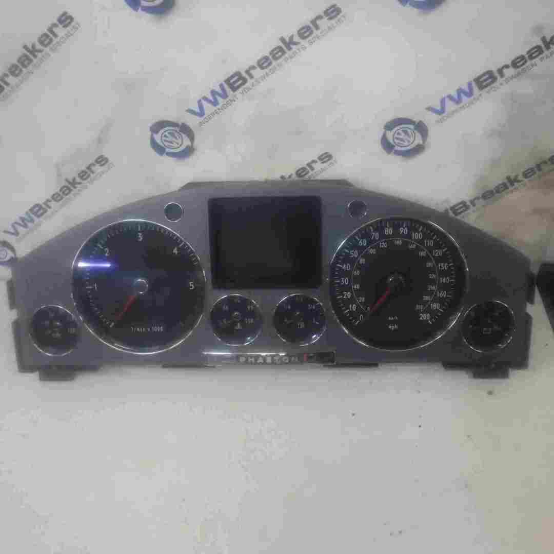 Volkswagen Phaeton 2002-2006 3.0 TDi Diesel Instrument Cluster Clocks Panel