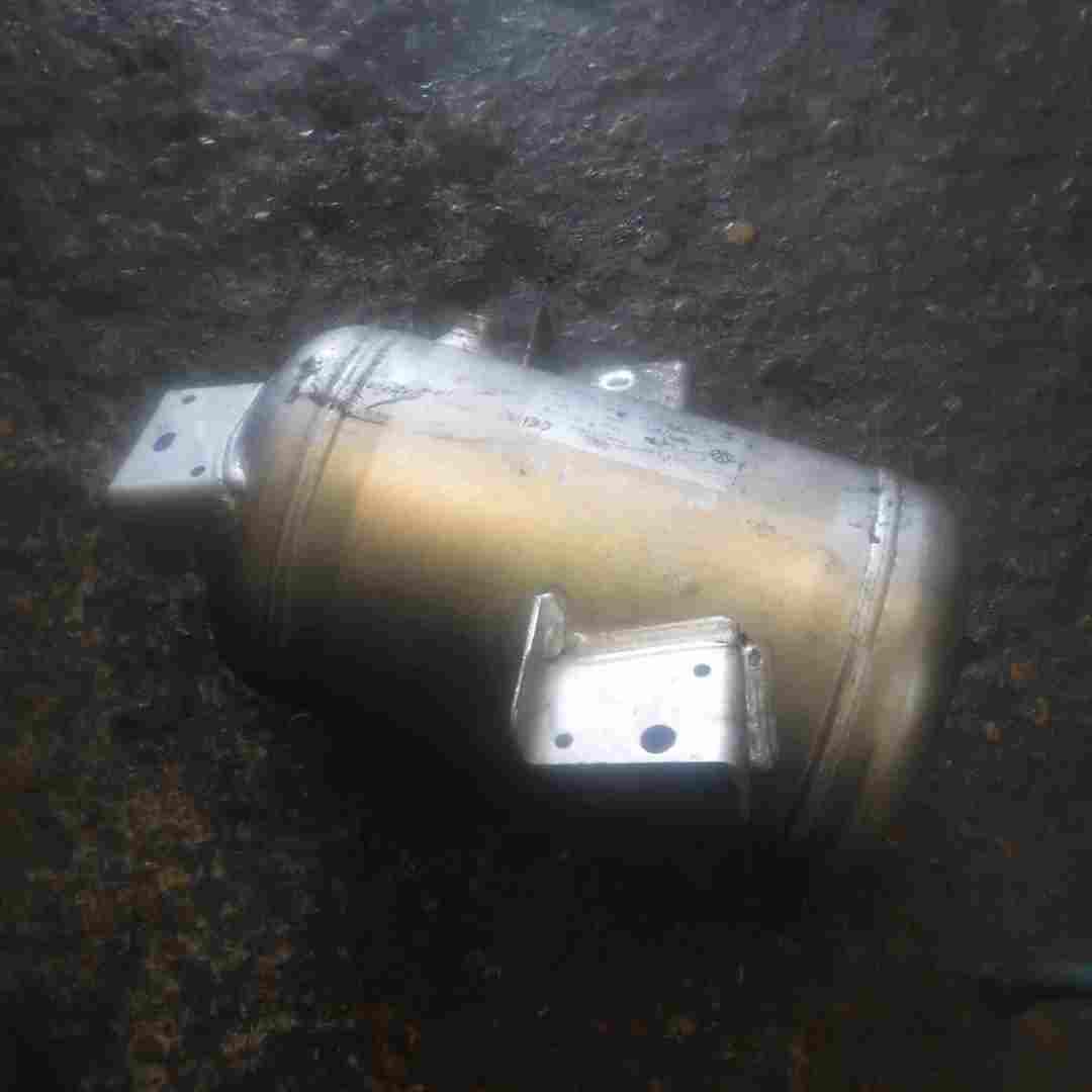 Volkswagen Phaeton 2002-2006 Air Suspension Pressure Reservoir Container Tank