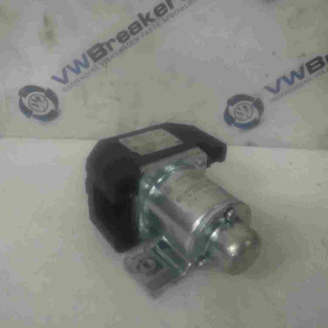 Volkswagen Phaeton 2002-2006 Battery Terminal Relay Connector Motor 3D0919083