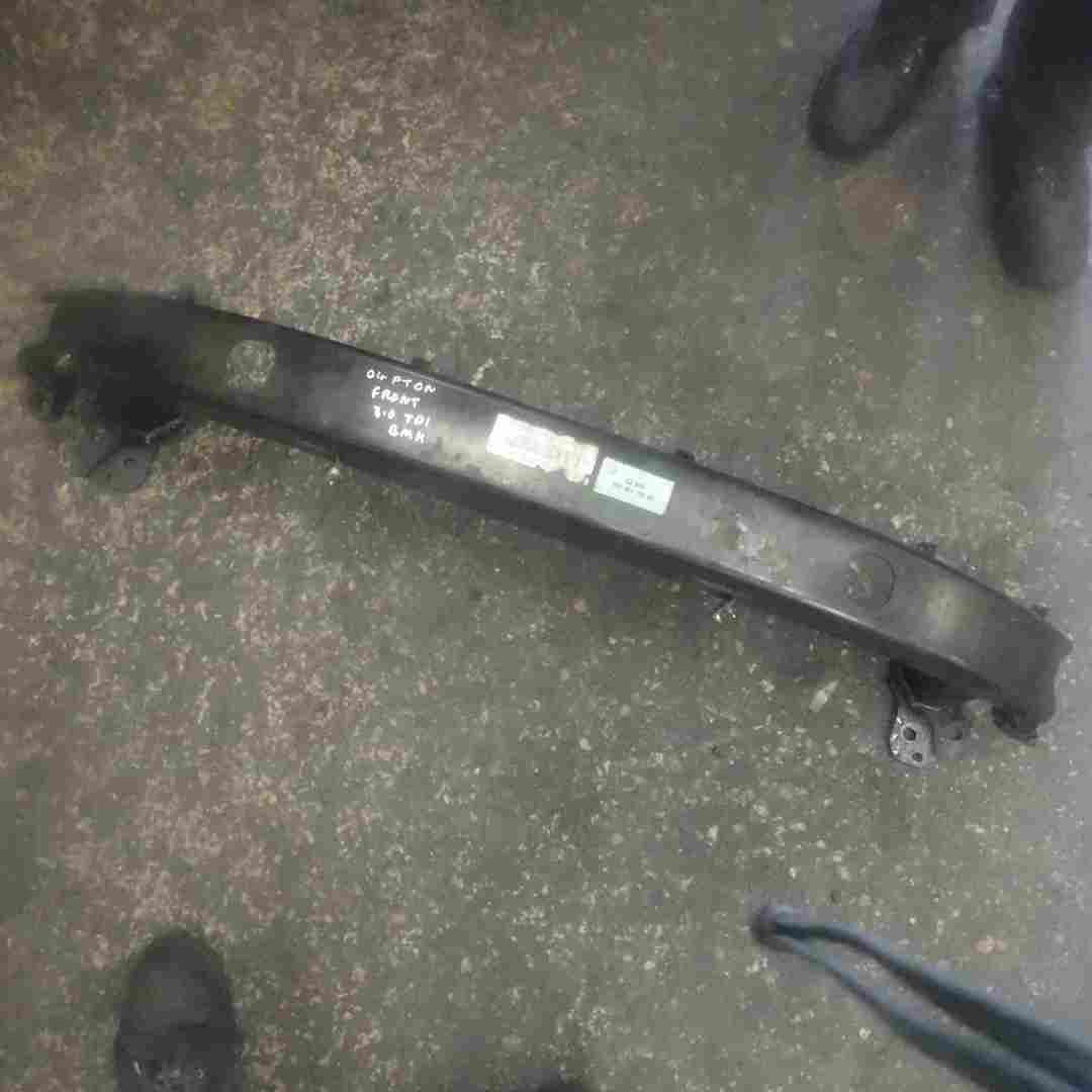 Volkswagen Phaeton 2002-2006 Front Bumper Reinforcement Bar 3D0807105AG