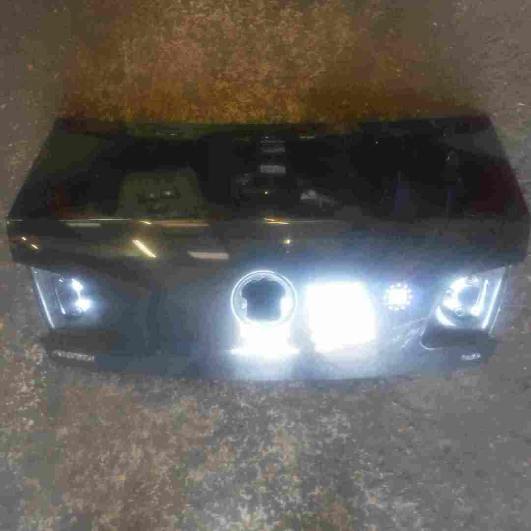 Volkswagen Phaeton 2002-2006 Rear Boot Tailgate Black LR9V