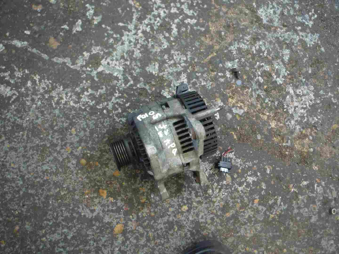 Volkswagen Polo 1995-1999 6N 1.4 AEX Alternator 70A 028903025G