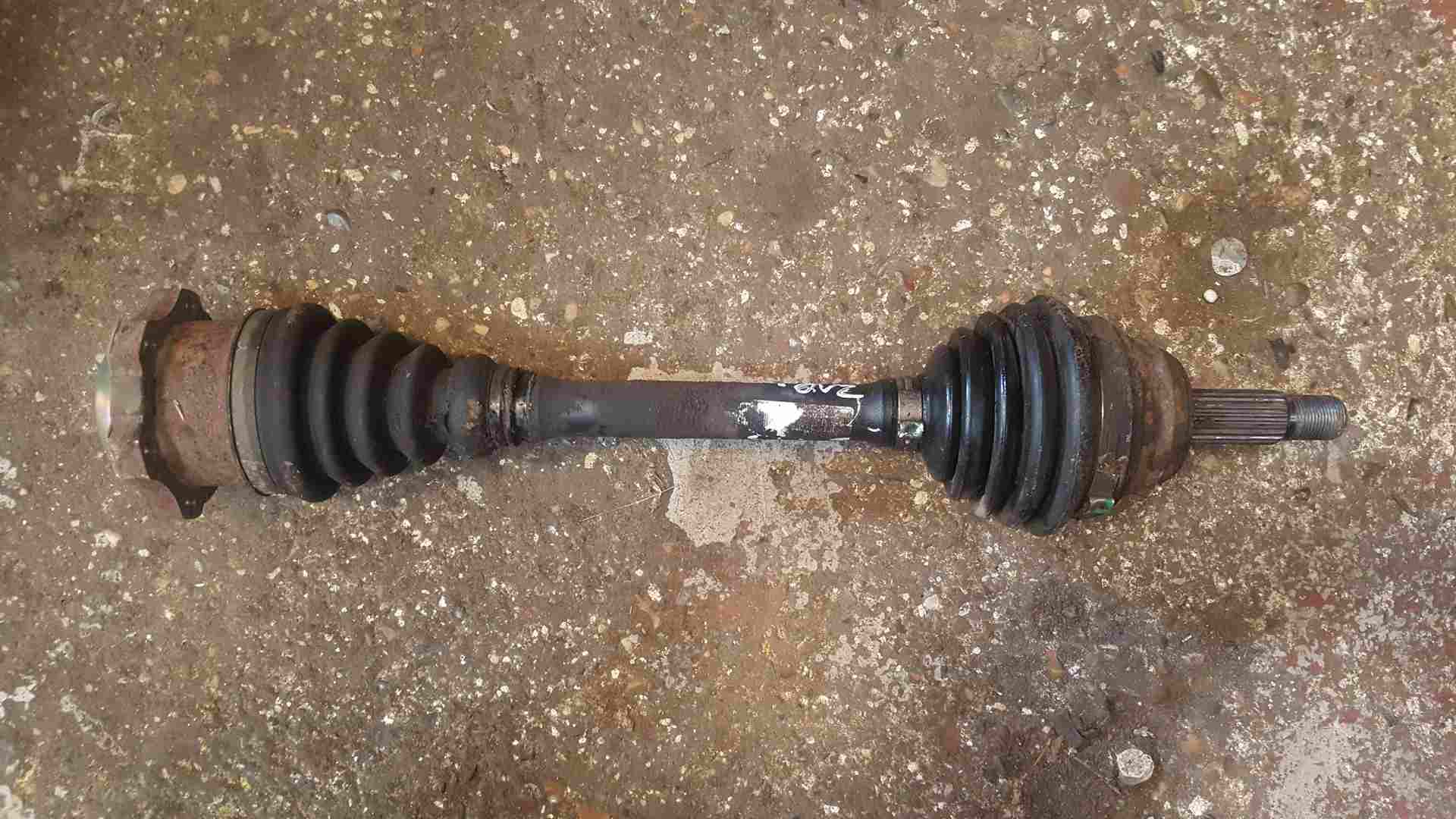 Volkswagen Polo 1999-2003 6N2 1.4 8V Passenger NSF Front Driveshaft AUTO