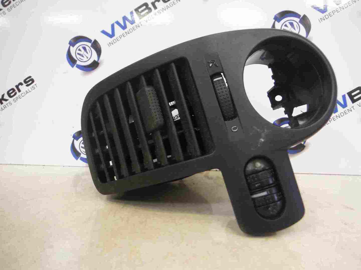 Volkswagen Polo 1999-2003 6N2 Drivers OSF Front Dashboard Heater Vent Trim