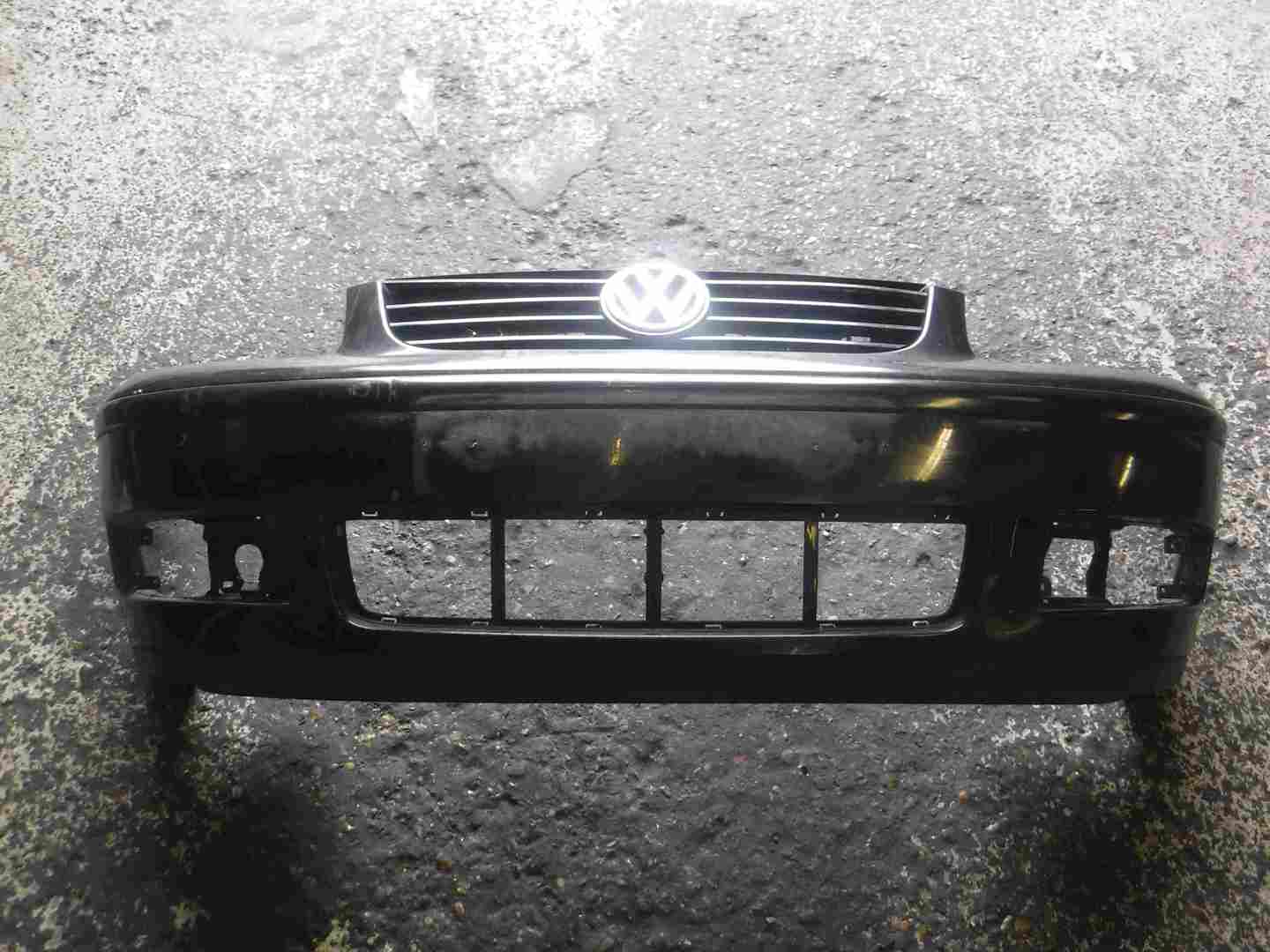 Volkswagen Polo 1999-2003 6N2 Front Bumper Black LC9Z