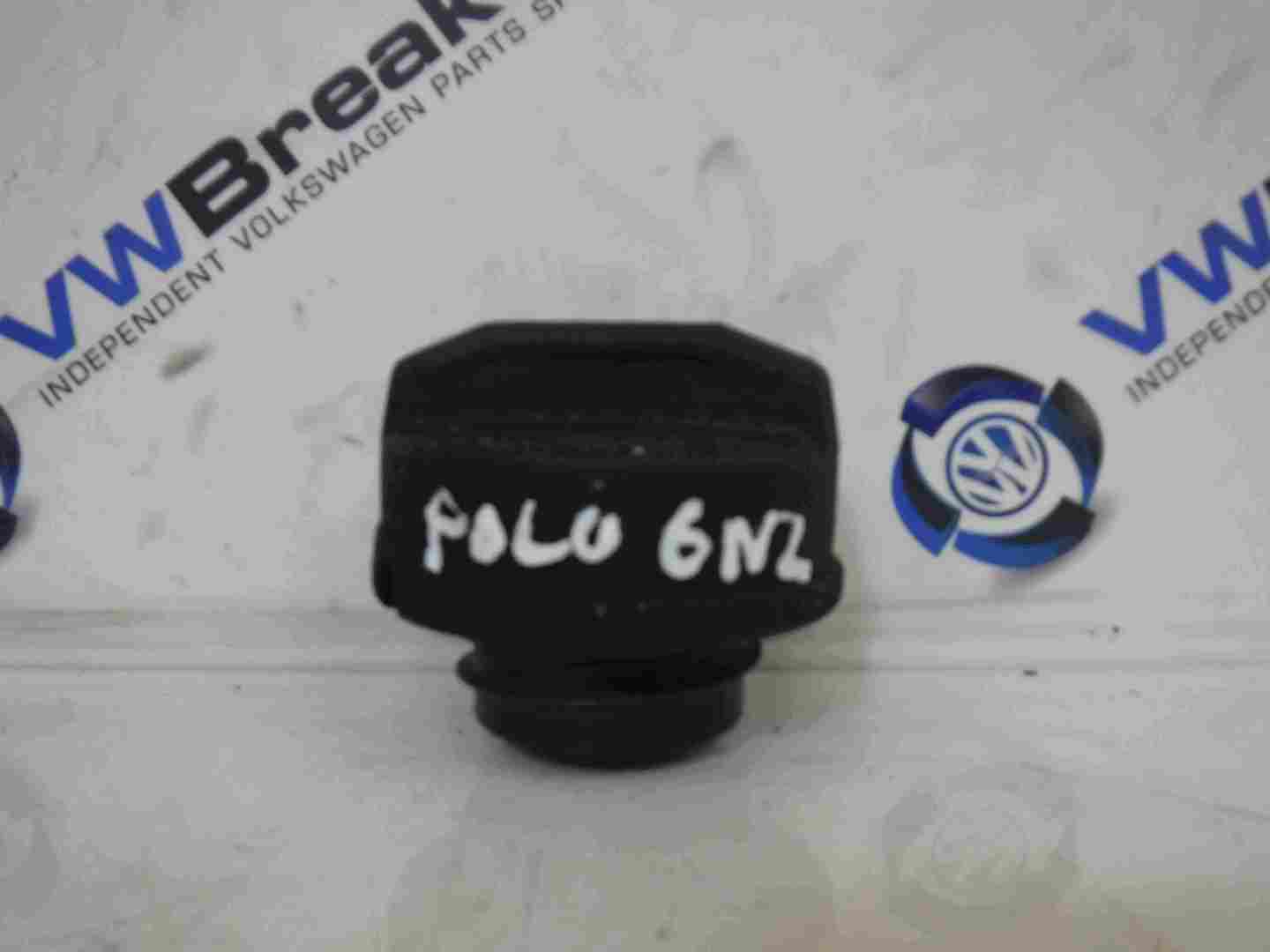 Volkswagen Polo 1999-2003 6N2 Fuel Flap Cap Screw Cover