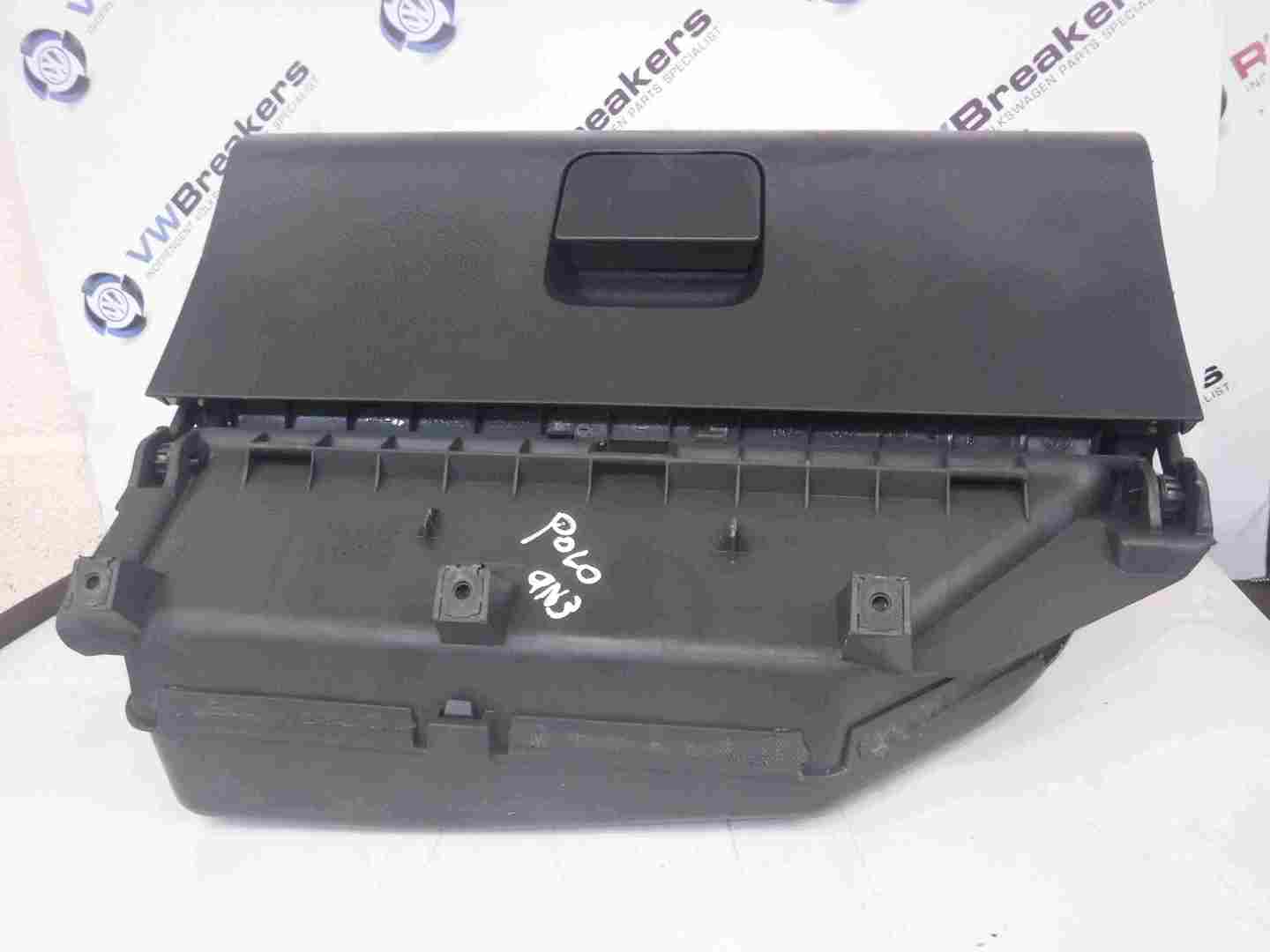 Volkswagen Polo 2003-2006 9N Dashboard Glove BOX 6Q2857101d