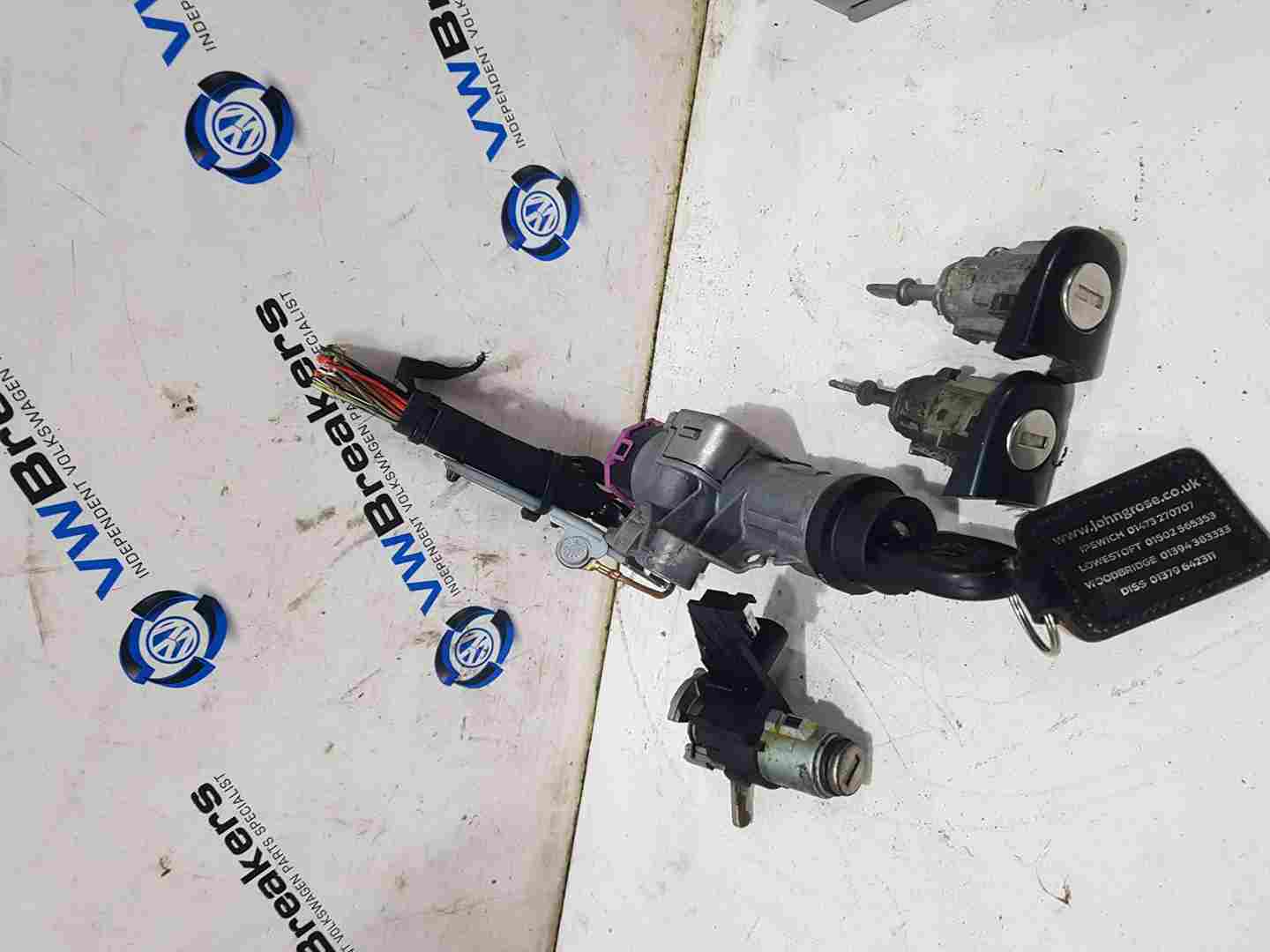 Volkswagen Polo 2003-2006 9N Ignition Barrel + KEY 4B0905851g Door Barrels