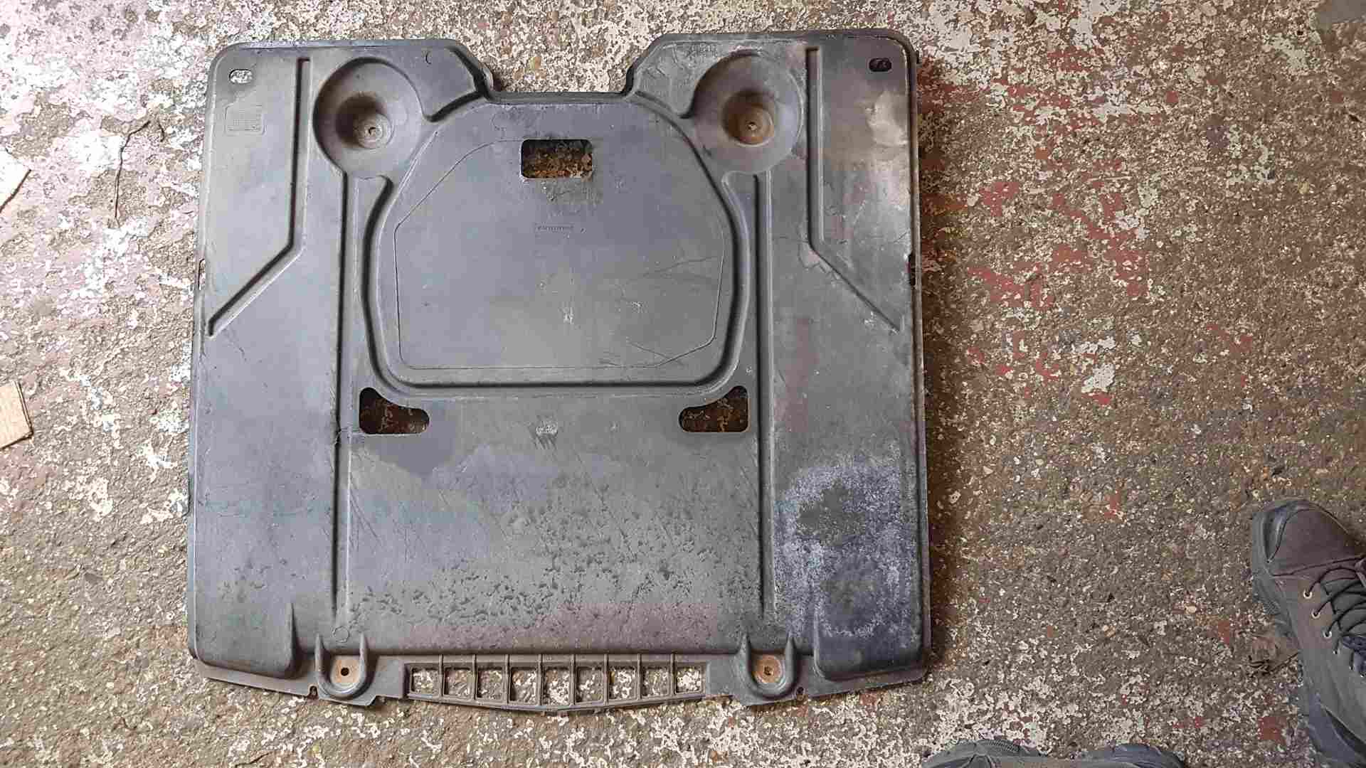 Volkswagen Polo 2003-2006 Mercedes Sl R129 Engine Compartment Shield 1295240930