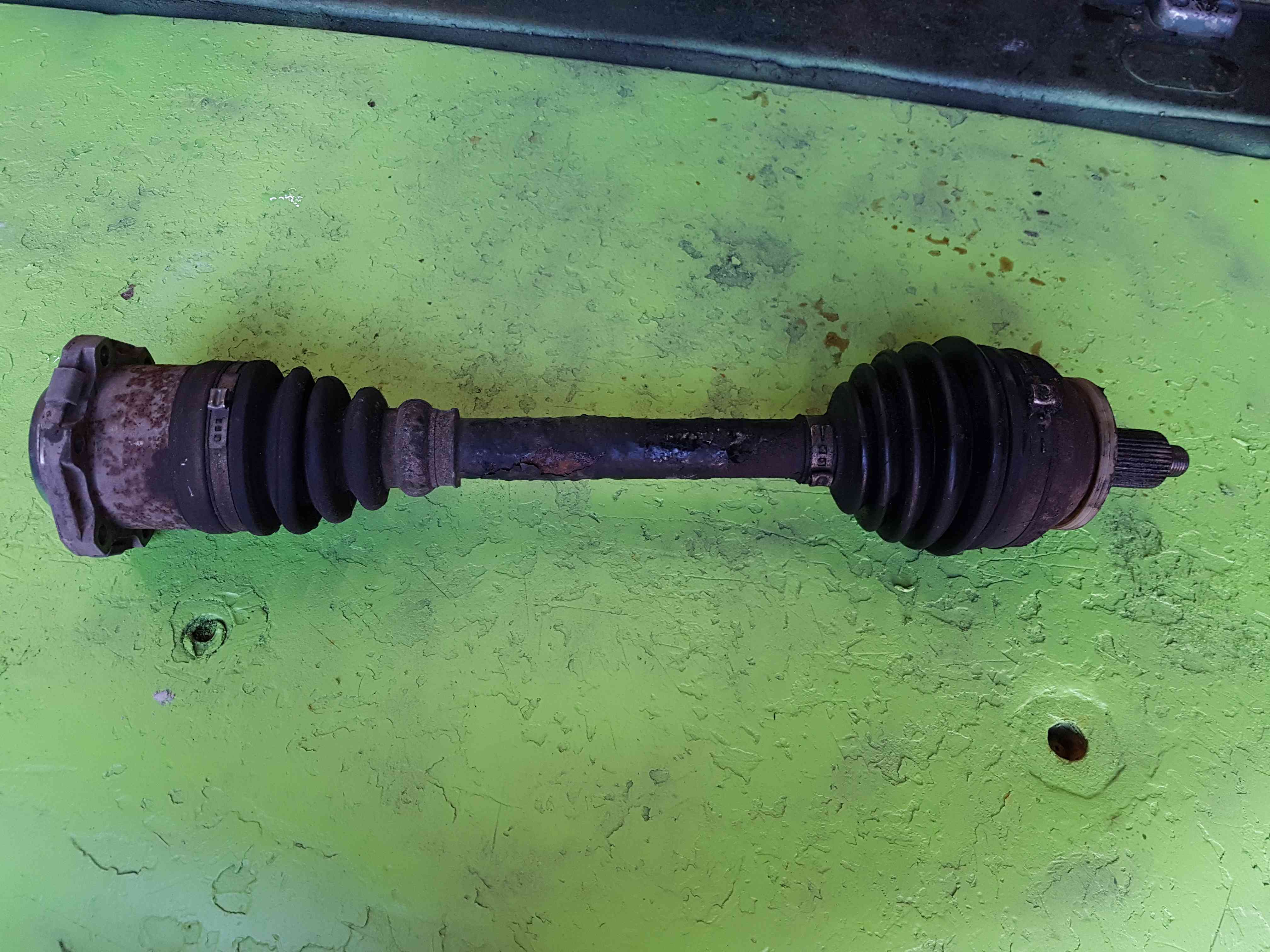 Volkswagen Polo 2006-2008 9N3 1.4 16V Passenger NSF Front Driveshaft Auto