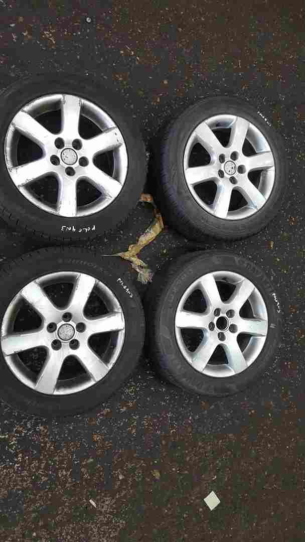 Volkswagen Polo 2006-2008 9N3 Charade Alloy Wheels SET X4 15Inch 5 Stud  3/5