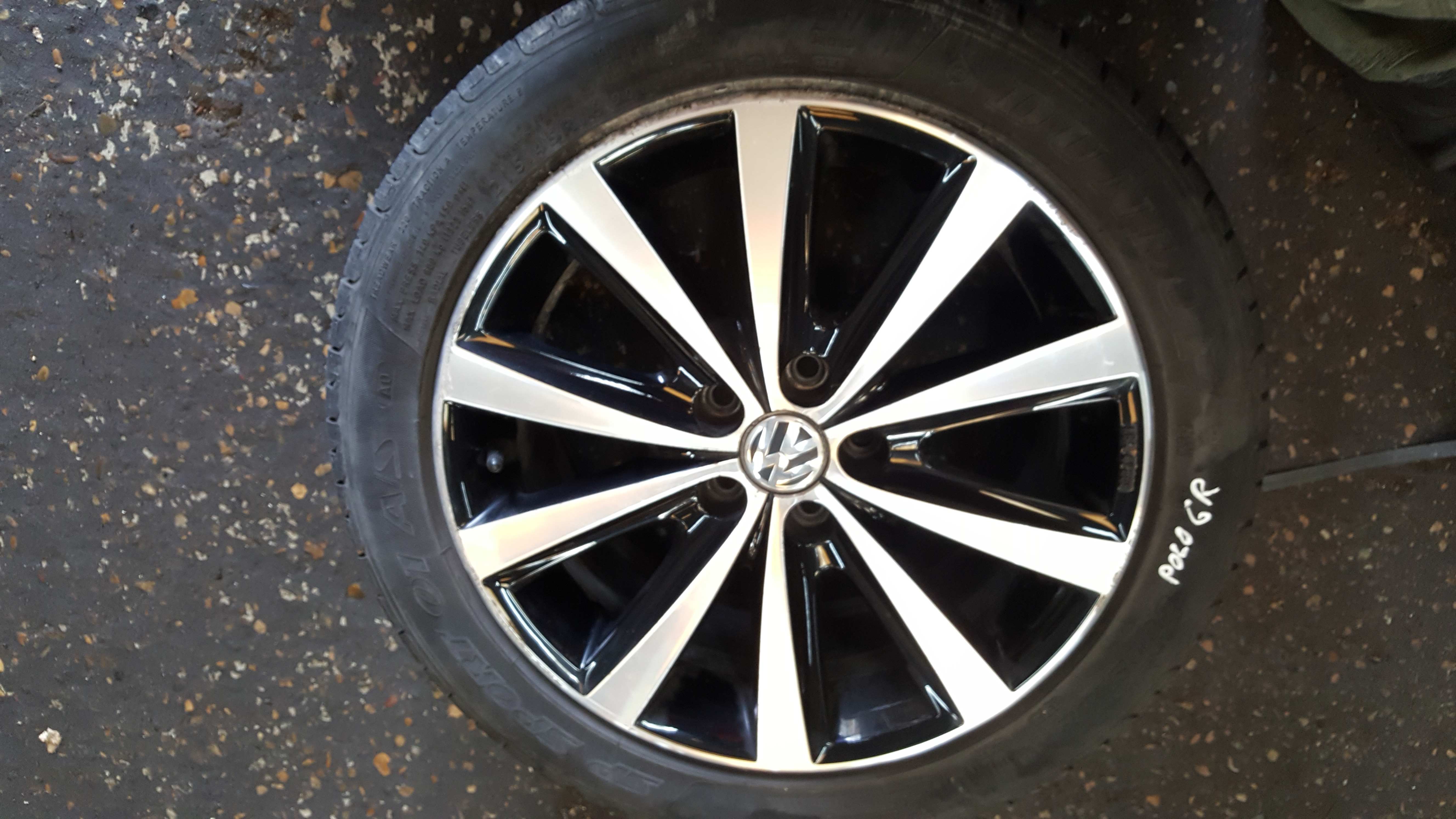 Volkswagen Polo 6C 2014-2017 Alloy Wheel 6R0601025n Black insert 4/5 2