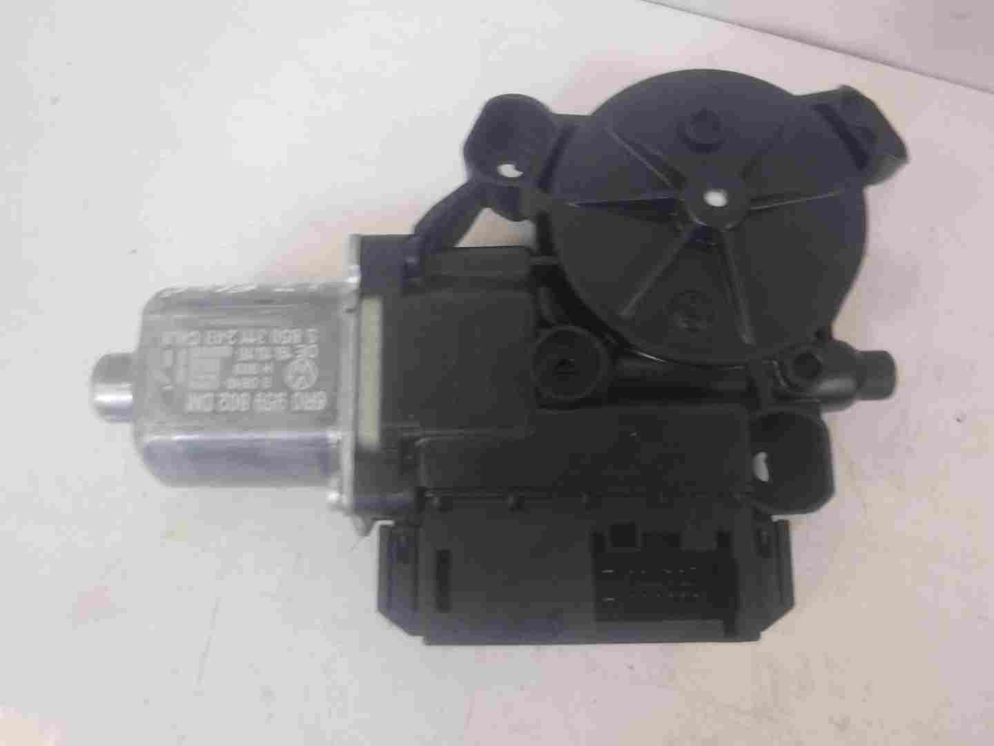 Volkswagen Polo 6C 2014-2017 Drivers OSF Front Window Motor 6R0959812 AA