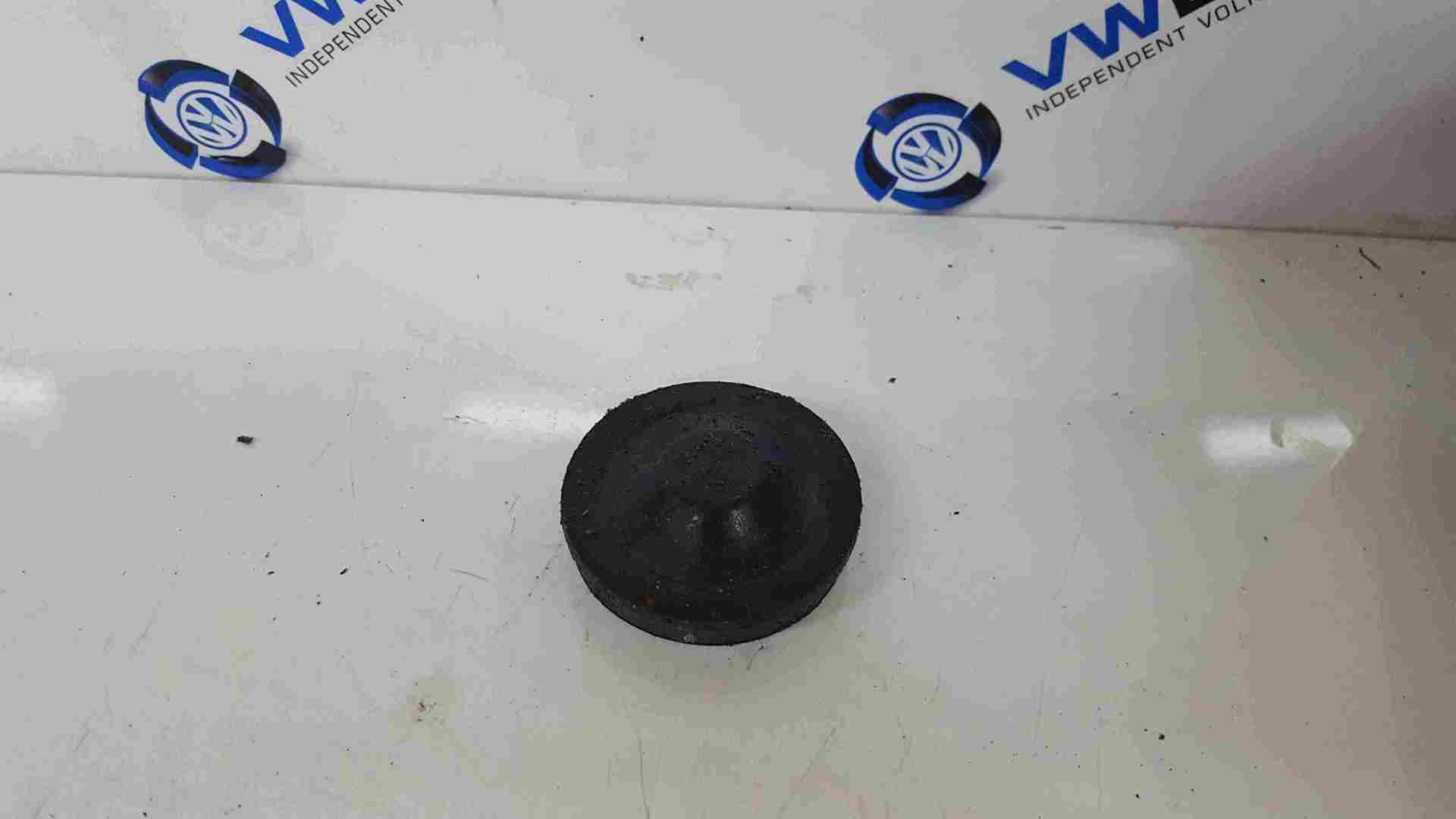 Volkswagen Polo 6C 2014-2017 Headlight Bulb Cover